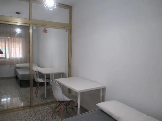 Esszimmer von Wohnung zur Miete in Granada mit Klimaanlage, Möbliert und Balkon