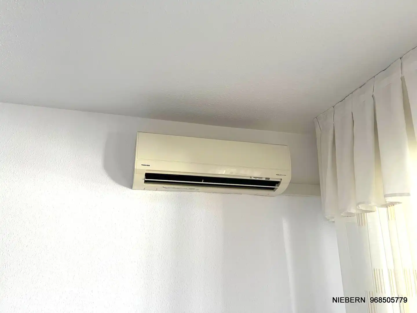 Appartamento con terrazza in affitto a Calle Doctor Luis Calandre 18, imagen 28