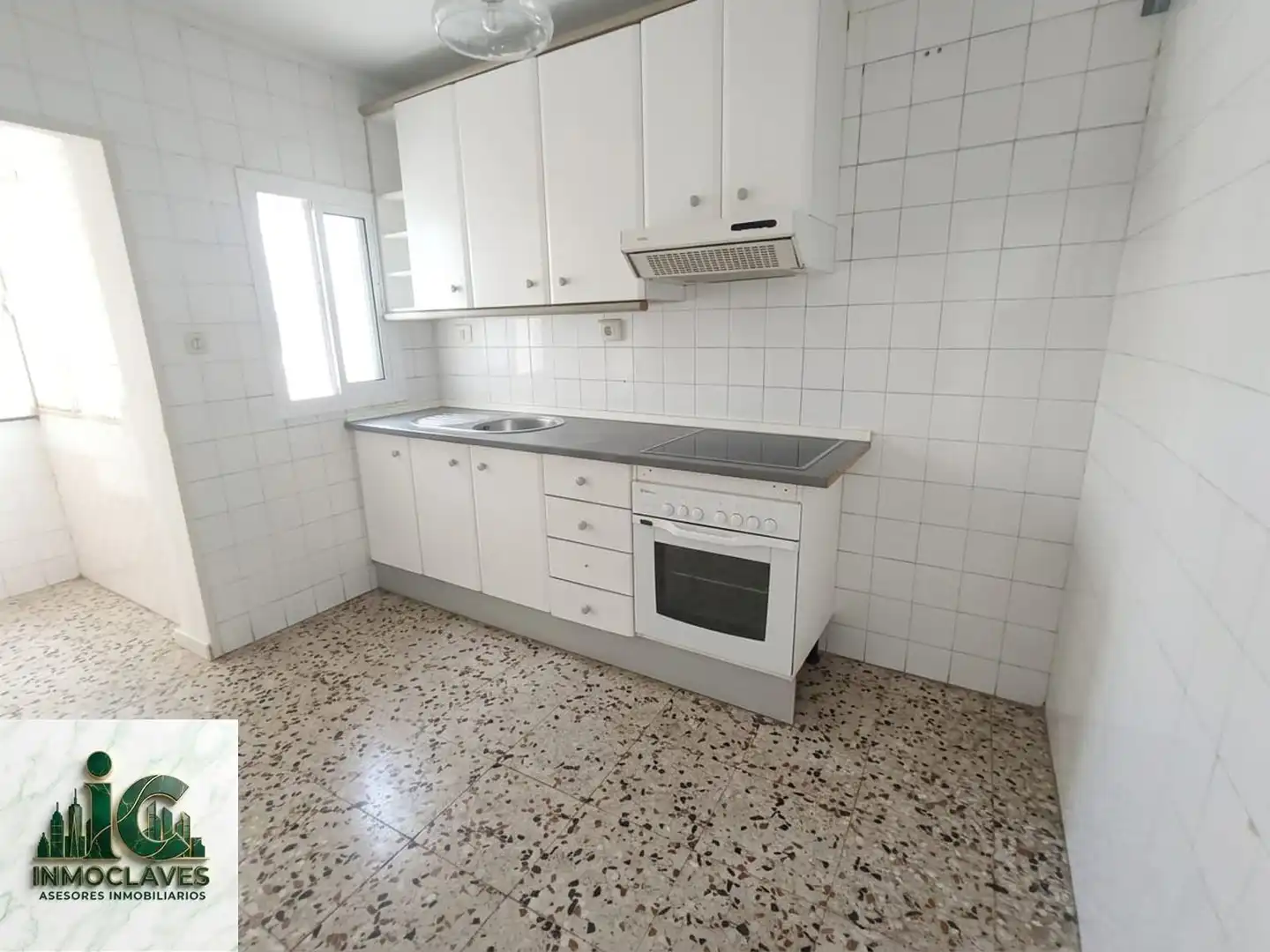 Cocina de Piso en venta en Algeciras con Amueblado