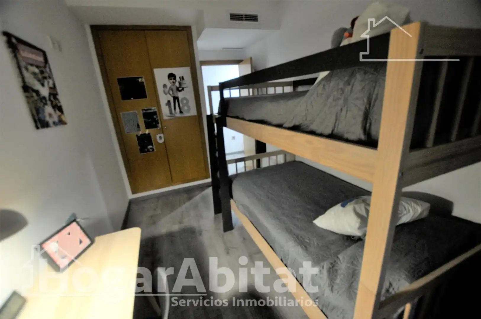 Bedroom of Attic for sale in Alcàsser  with Air Conditioner, Parquet flooring and Terrace
