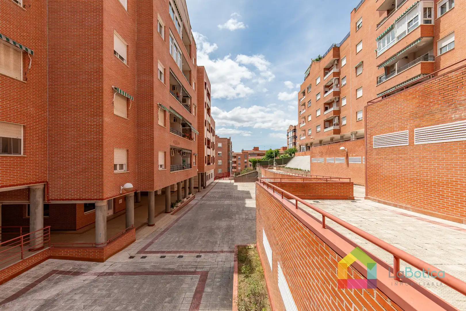 Exterior view of Flat for sale in Toledo  with Heating, Parquet flooring and Washing machine