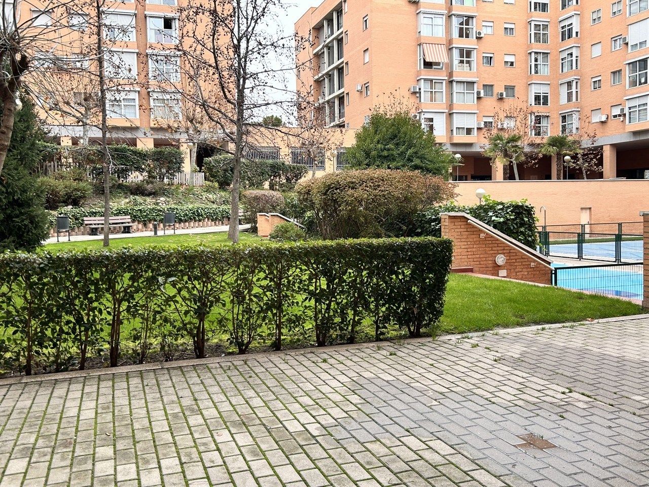 Jardí de Pis de lloguer en  Madrid Capital amb Aire condicionat, Calefacció i Parquet