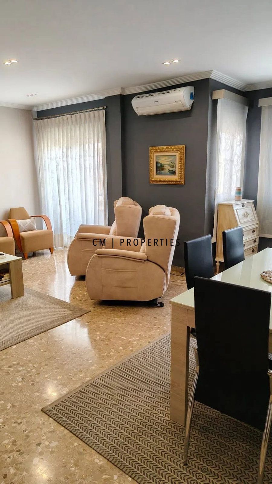 Sala de estar de Piso de alquiler en  Valencia Capital con Aire acondicionado, Calefacción y Terraza