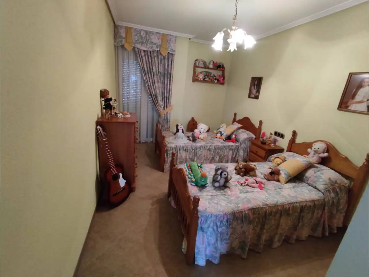 Schlafzimmer von Einfamilien-Reihenhaus zum Verkauf in Almazora / Almassora mit Klimaanlage, Terrasse und Schwimmbad