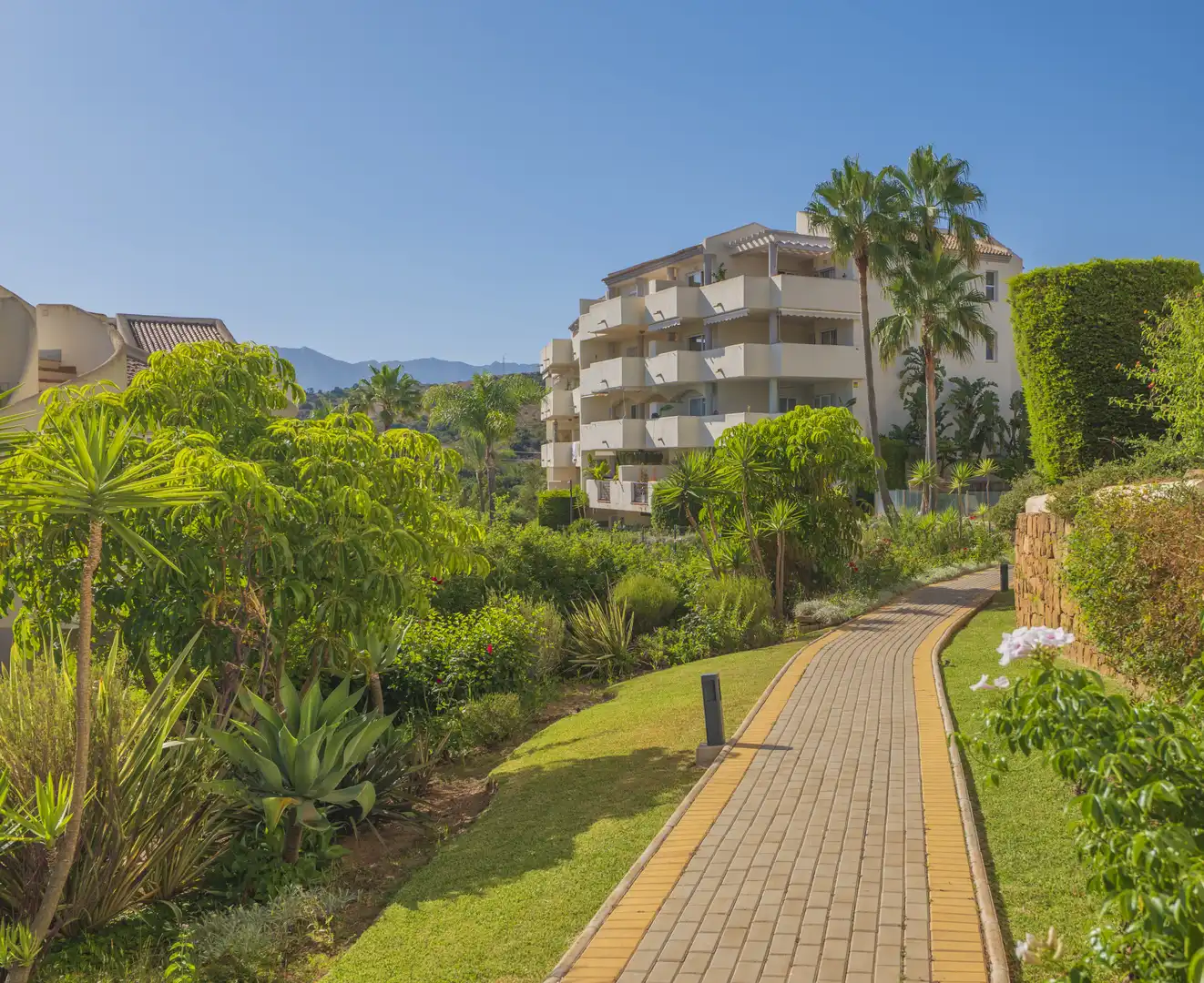 Apartments for sale in HIEDRA-UR ELVIRIA, 6, Elviria