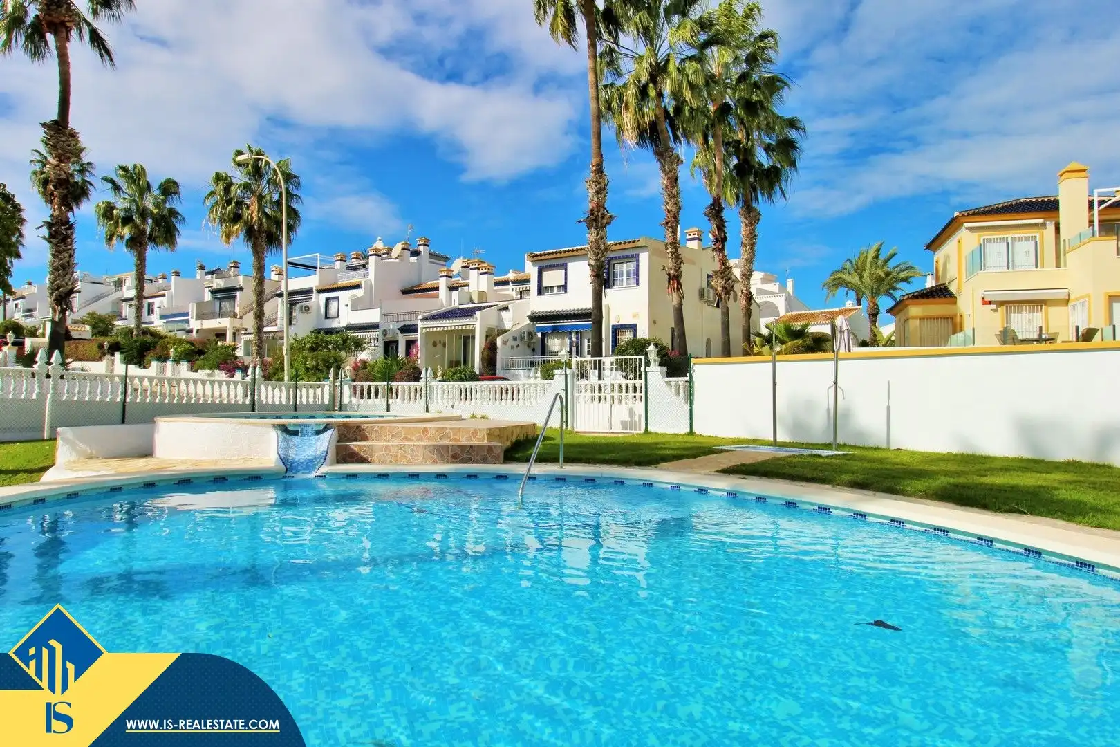 Wohnung mit Pool zum Verkauf in Orihuela Costa