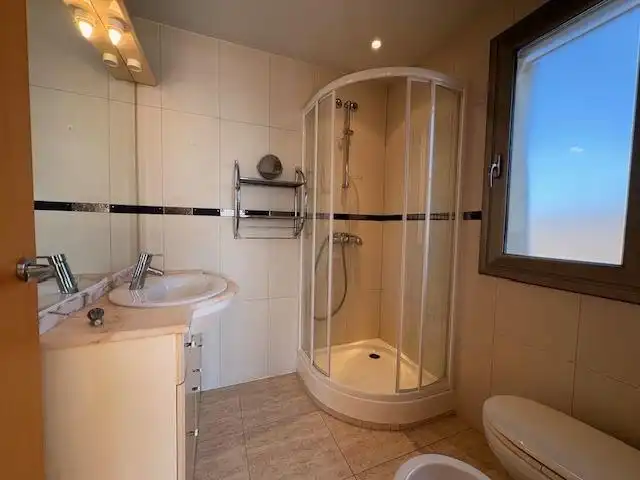 Baño de Ático en venta en Calafell con Aire acondicionado, Calefacción y Terraza