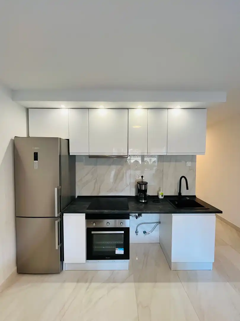 Kitchen of Flat for sale in Fuengirola  with Air Conditioner, Private garden and Terrace