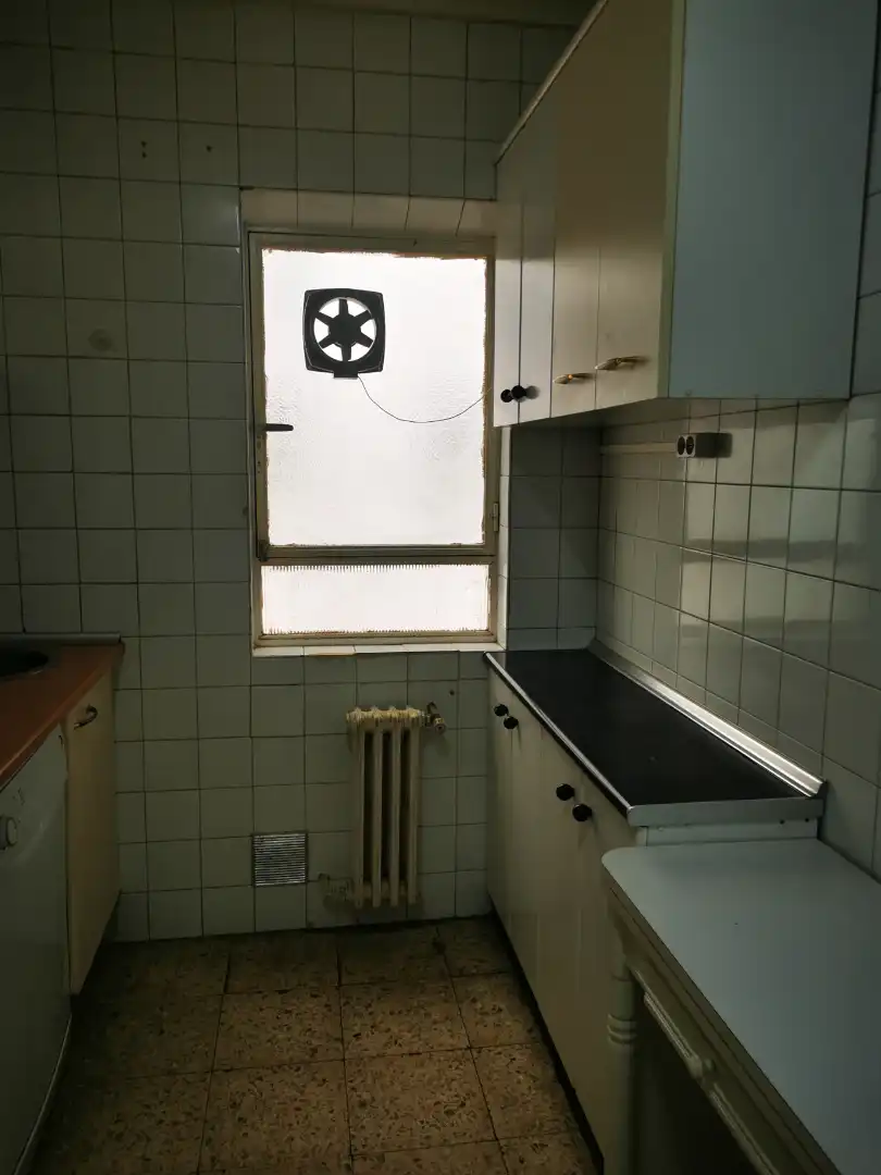 Kitchen of Flat for rent in Salamanca  with Heating, Furnished and Washing machine