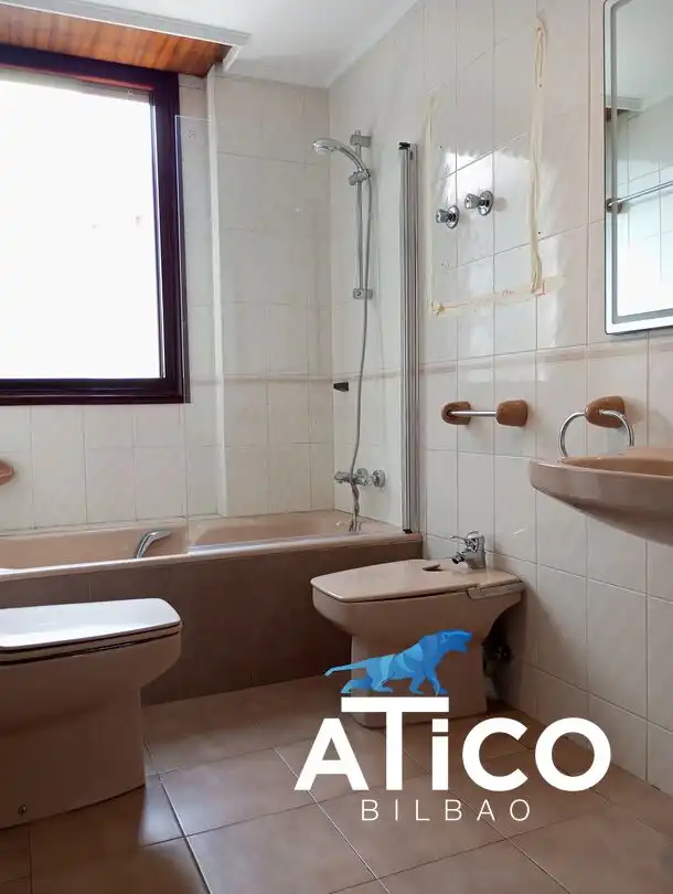 Flat with lift to rent in Gordóniz Kalea, imagen 35