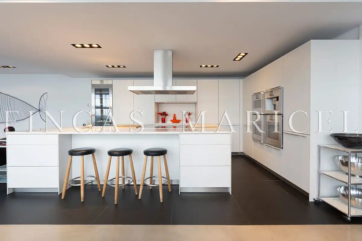 Cocina de Casa o chalet en venta en Sitges con Aire acondicionado, Calefacción y Jardín privado
