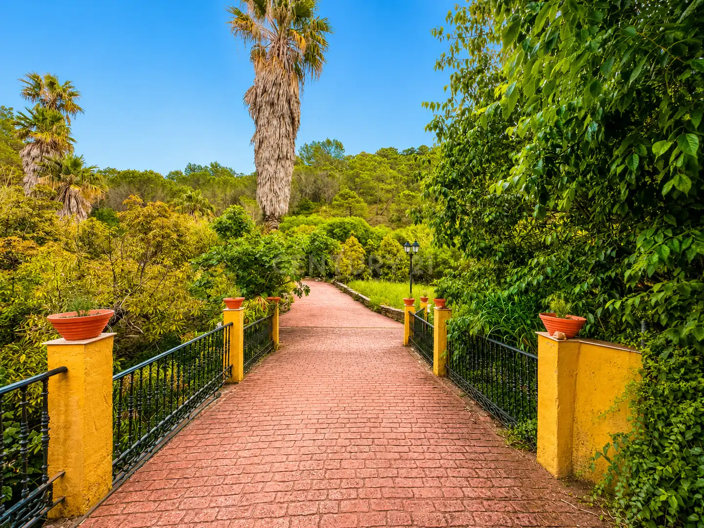 Exterior view of Houses for sale in Ojén  with Air Conditioner, Private garden and Storage room