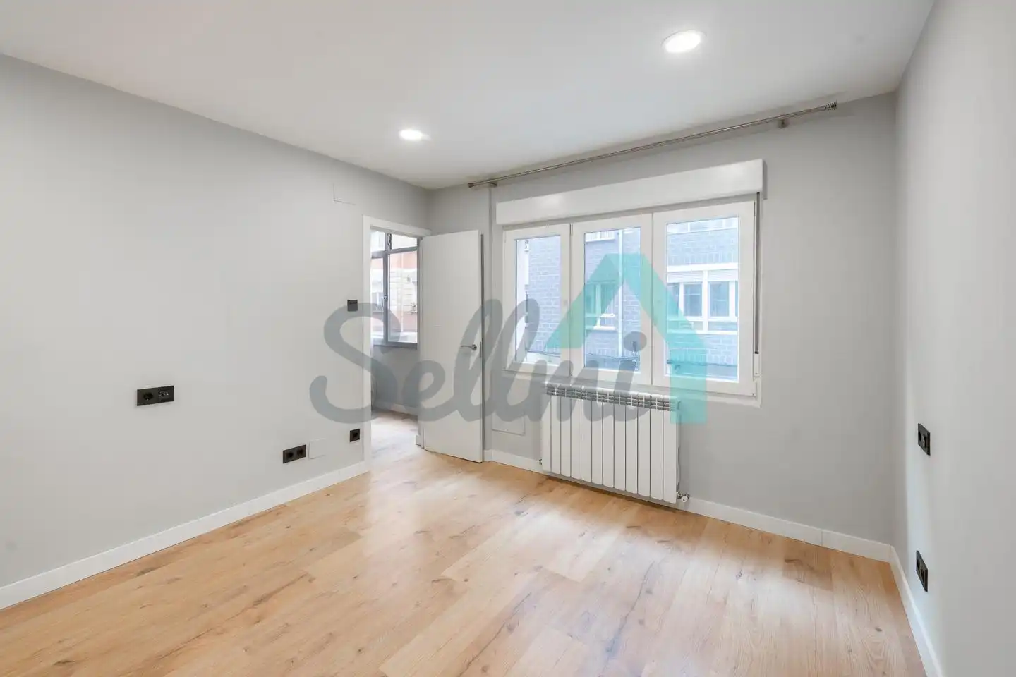 Bedroom of Flat for sale in Gijón   with Heating and Terrace