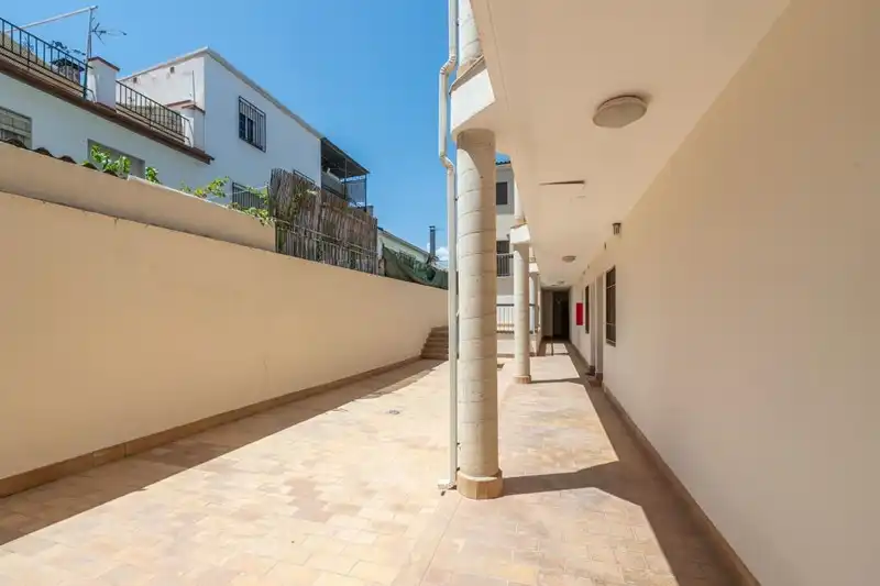Piso con terraza en venta en Calle Reina Mora 10, imagen 31