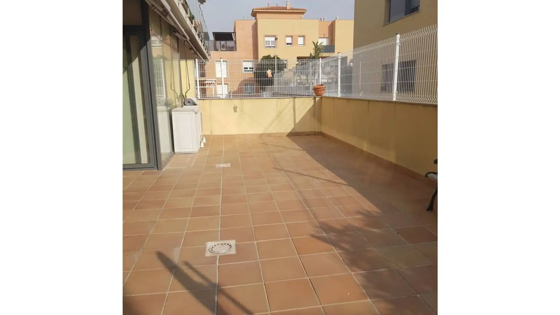 Terraza de Piso en venta en Cubelles con Aire acondicionado, Calefacción y Jardín privado