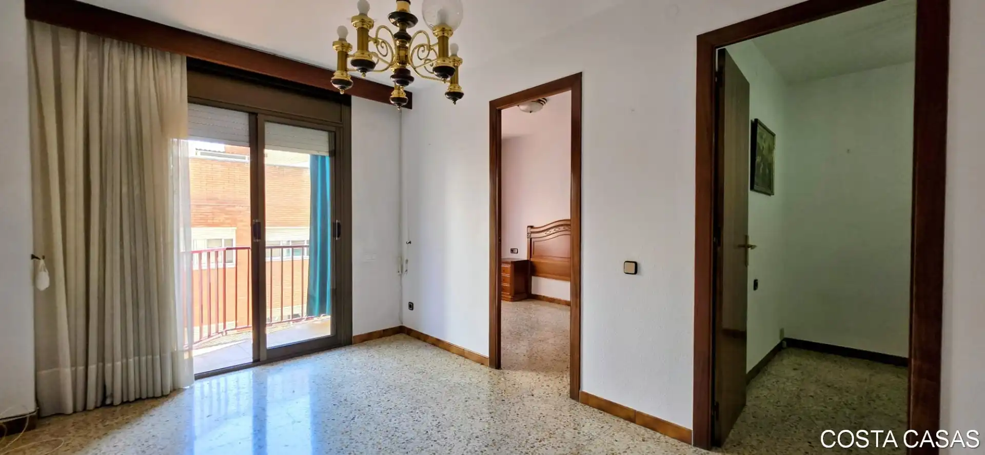 Piso en venta en L'Hospitalet de Llobregat con Balcón