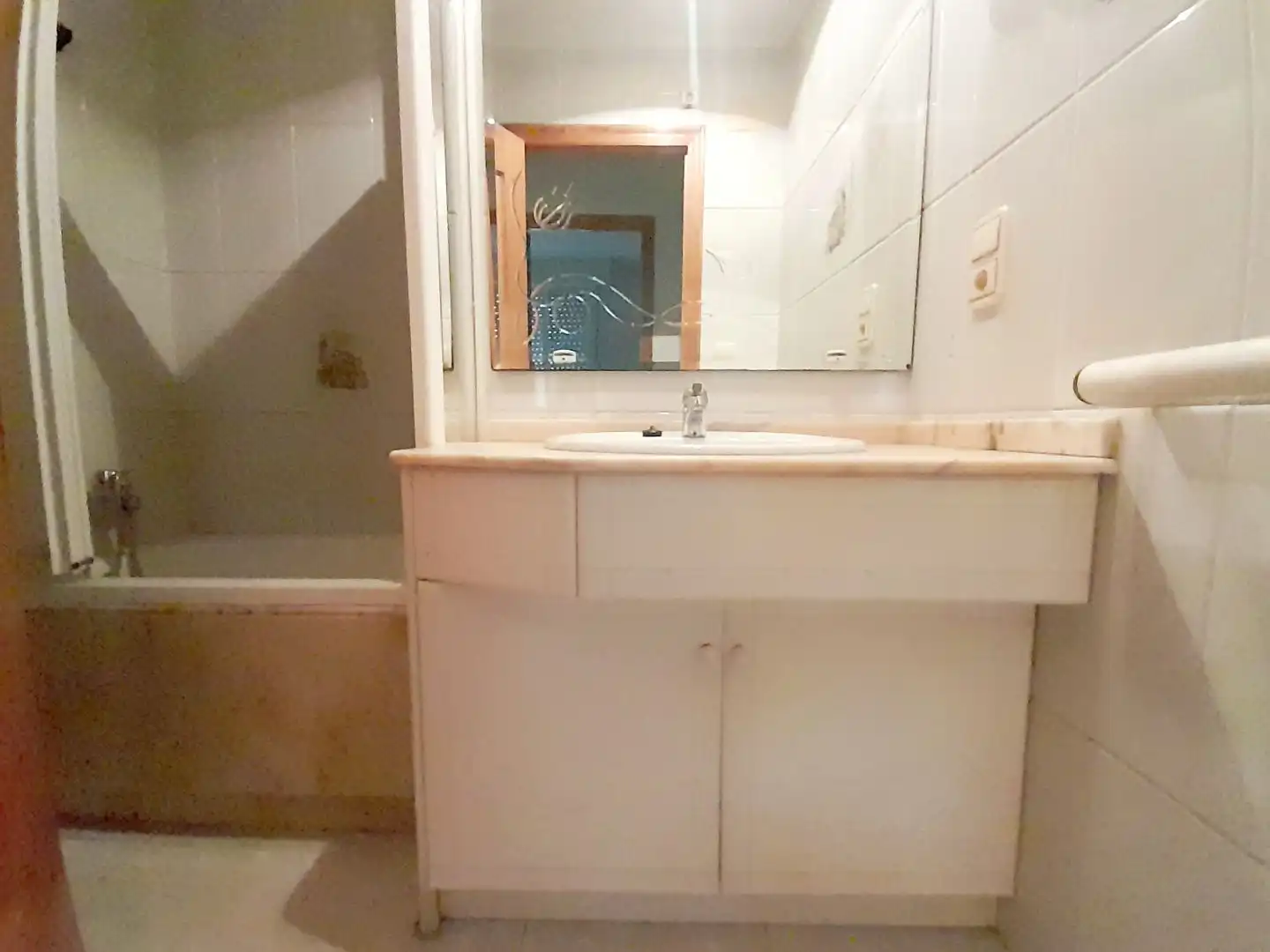 Baño de Piso en venta en Elche / Elx con Aire acondicionado y Balcón