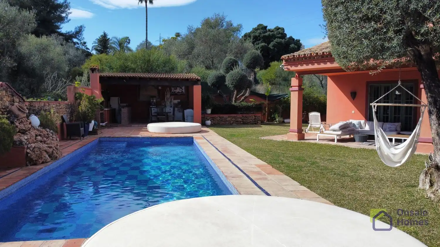 Jardí de Casa o xalet en venda en Marbella amb Aire condicionat, Jardí privat i Terrassa