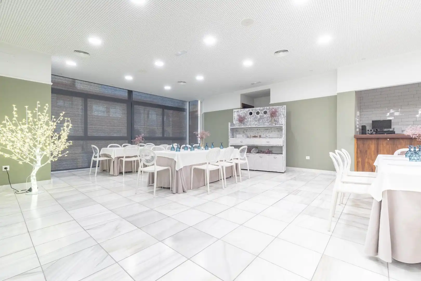 Edificio en venta en Avenida Juan Carlos I, Campos del Río