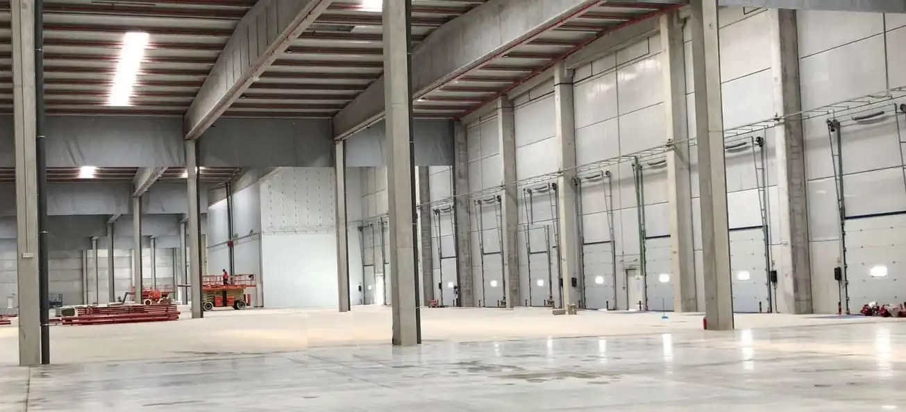 Nave industrial de alquiler en Sagunto / Sagunt