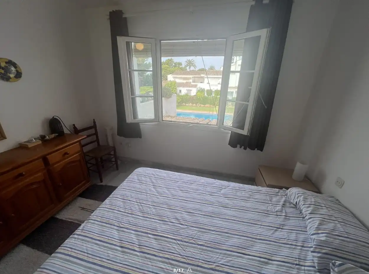 Dormitori de Apartament en venda en Estepona amb Aire condicionat, Jardí privat i Terrassa