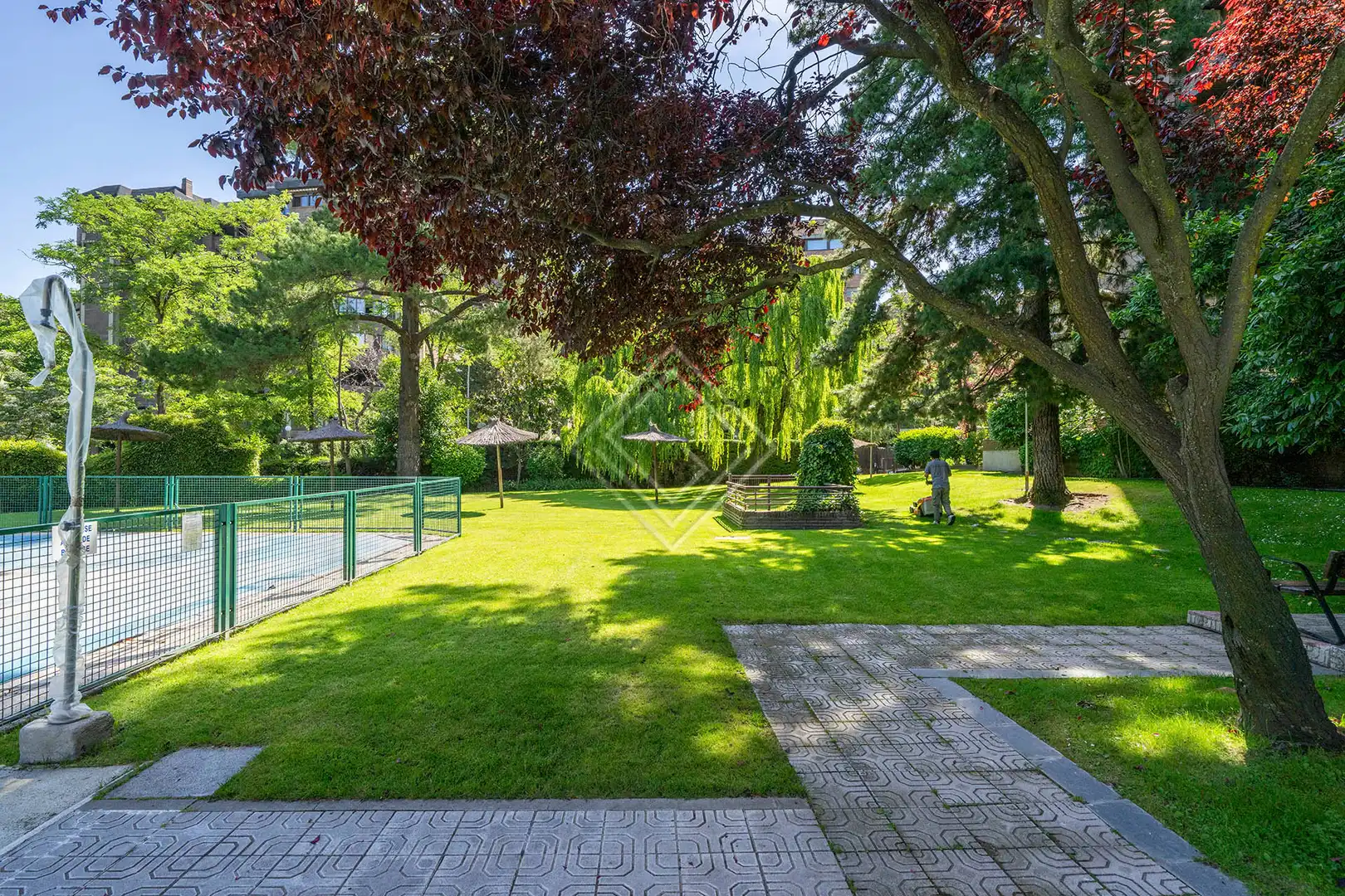 Jardín de Piso en venta en Madrid con Jardín privado, Terraza y Piscina comunitaria