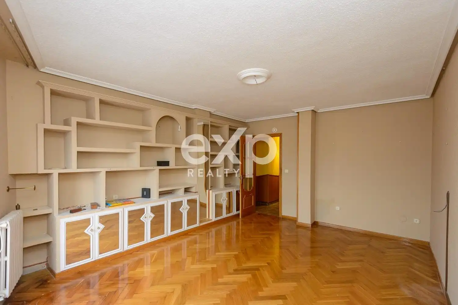 Living room of Flat for sale in Avilés  with Heating, Terrace and Furnished