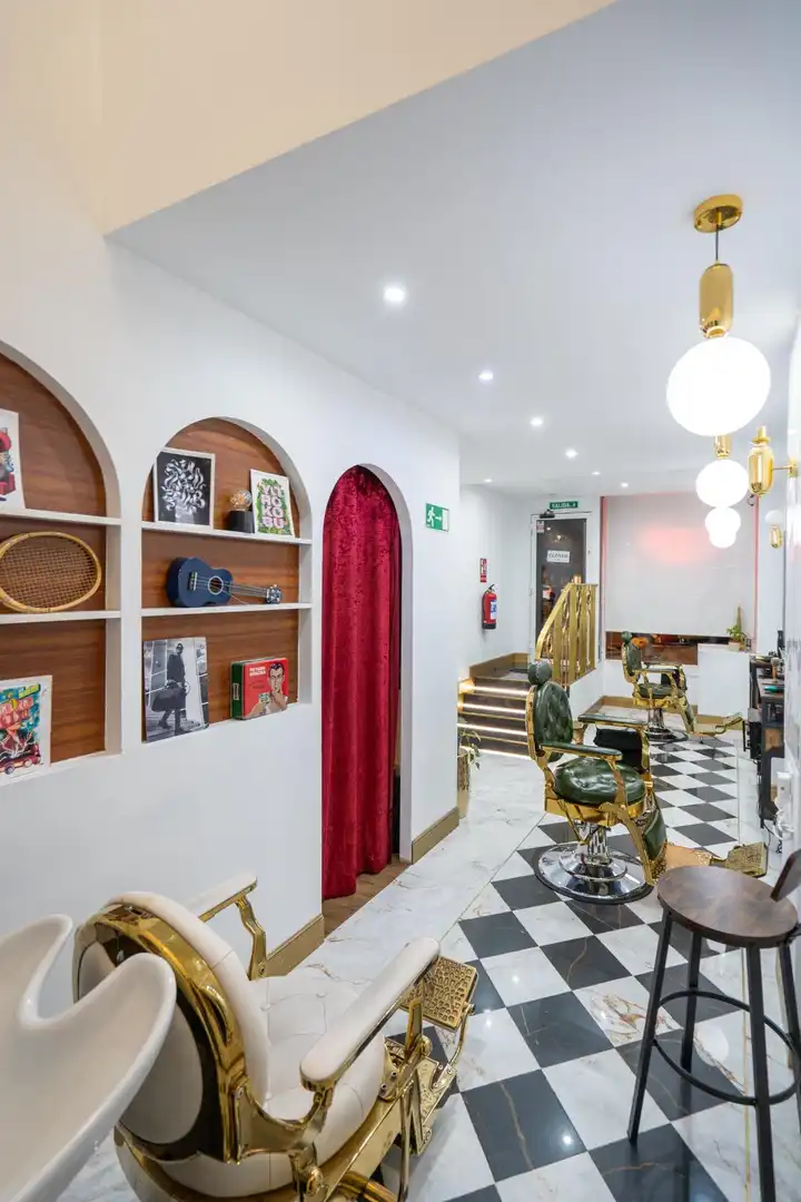 Commercial properties for rent in Madrid  with Air Conditioner and Furnished