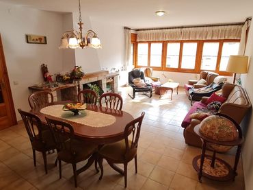 Terraced house with balcony for sale in Sant Llorenç de Morunys