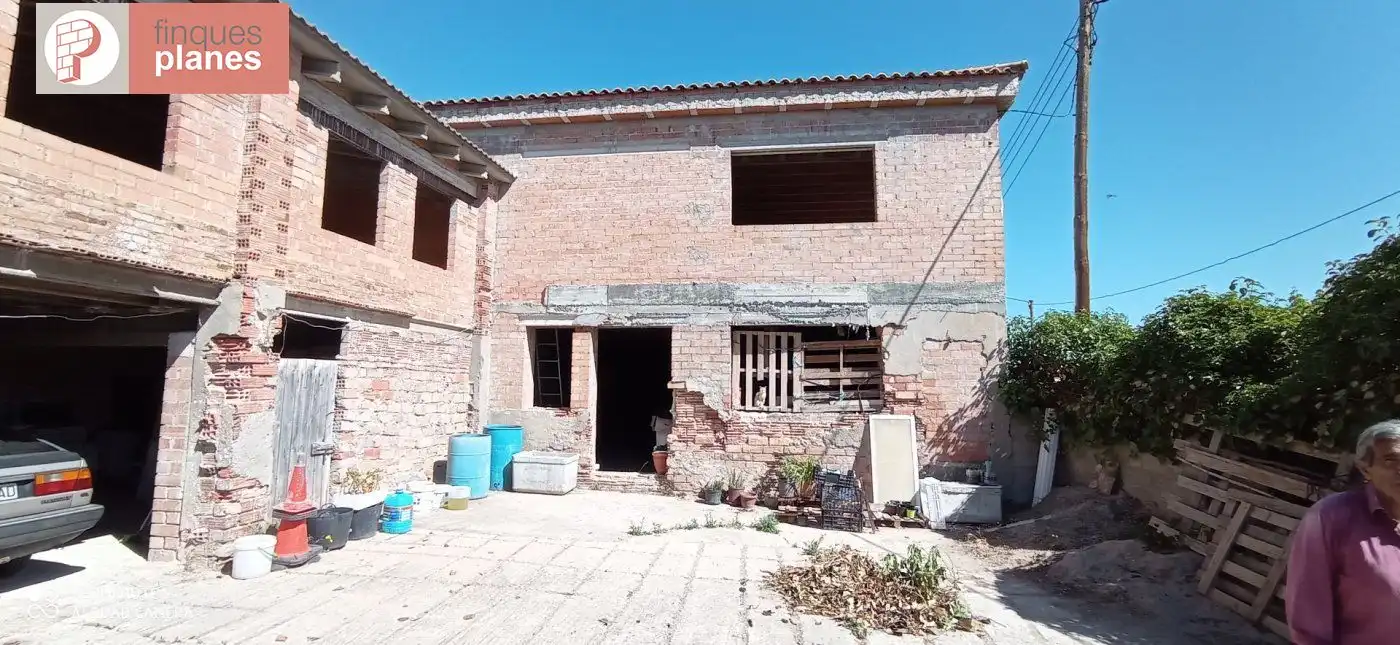 Außenansicht von Gebäude zum Verkauf in Lleida
