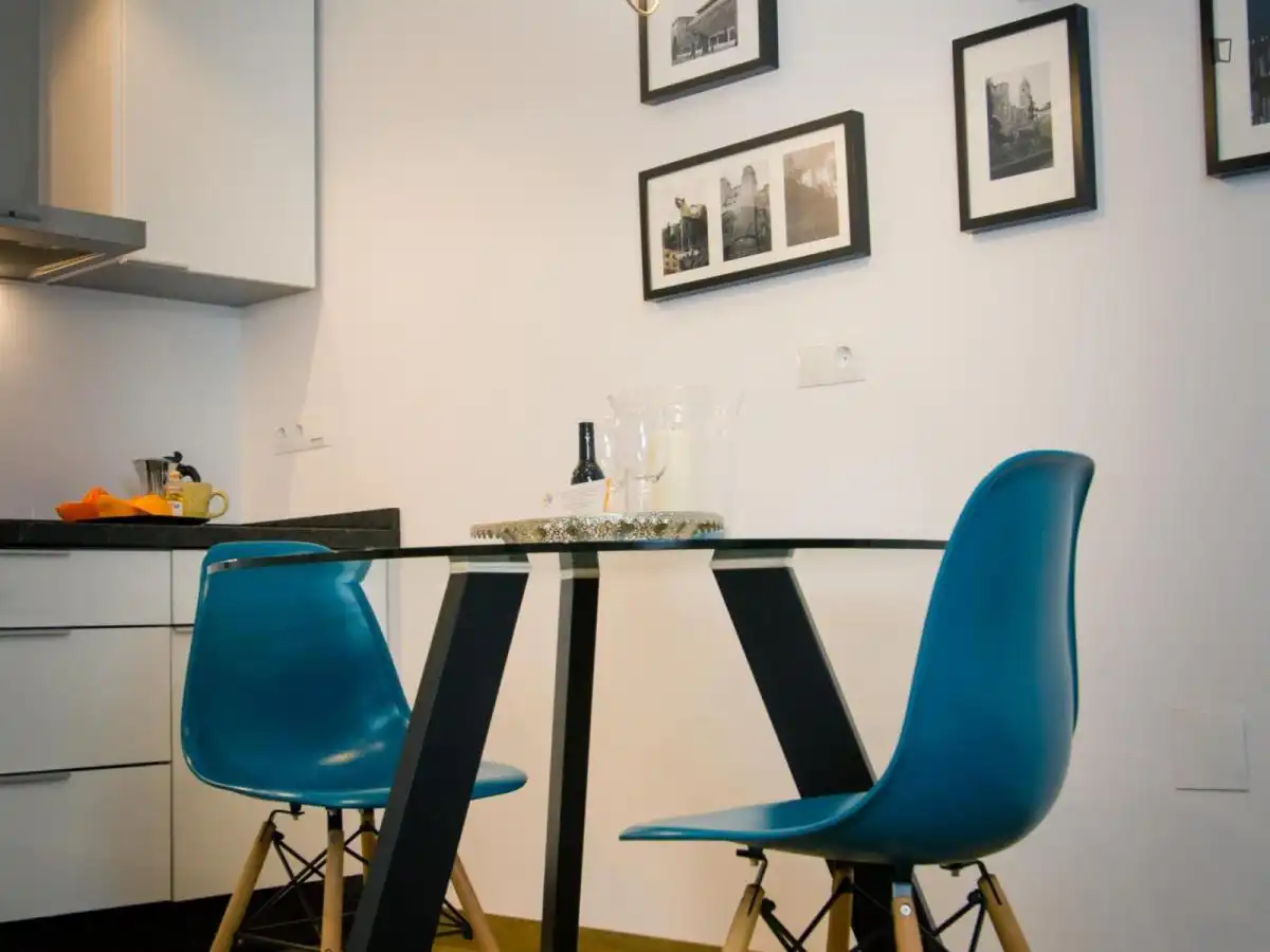Comedor de Estudio de alquiler en Málaga con Aire acondicionado, Calefacción y Amueblado