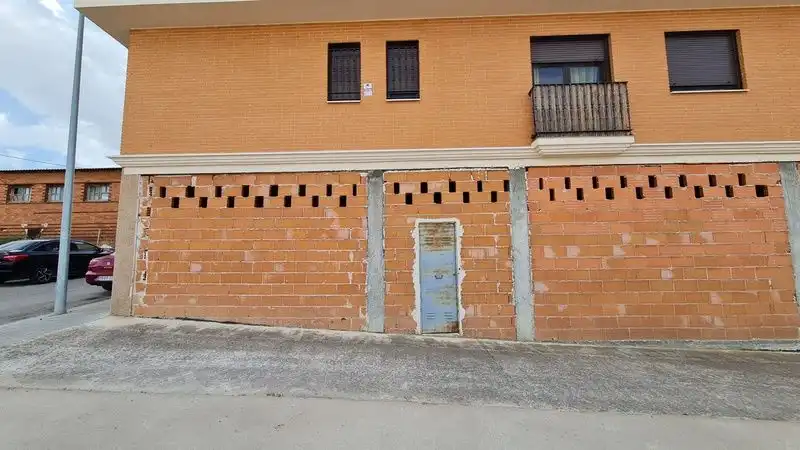 Business premises for sale in Calle DULCINEA, imagen 2