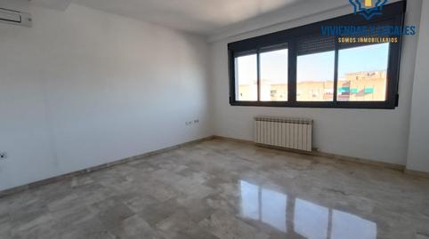 Photo 2 of Flat to rent in Calle Isla Cristina, Barrio de Zaidín,  Granada Capital