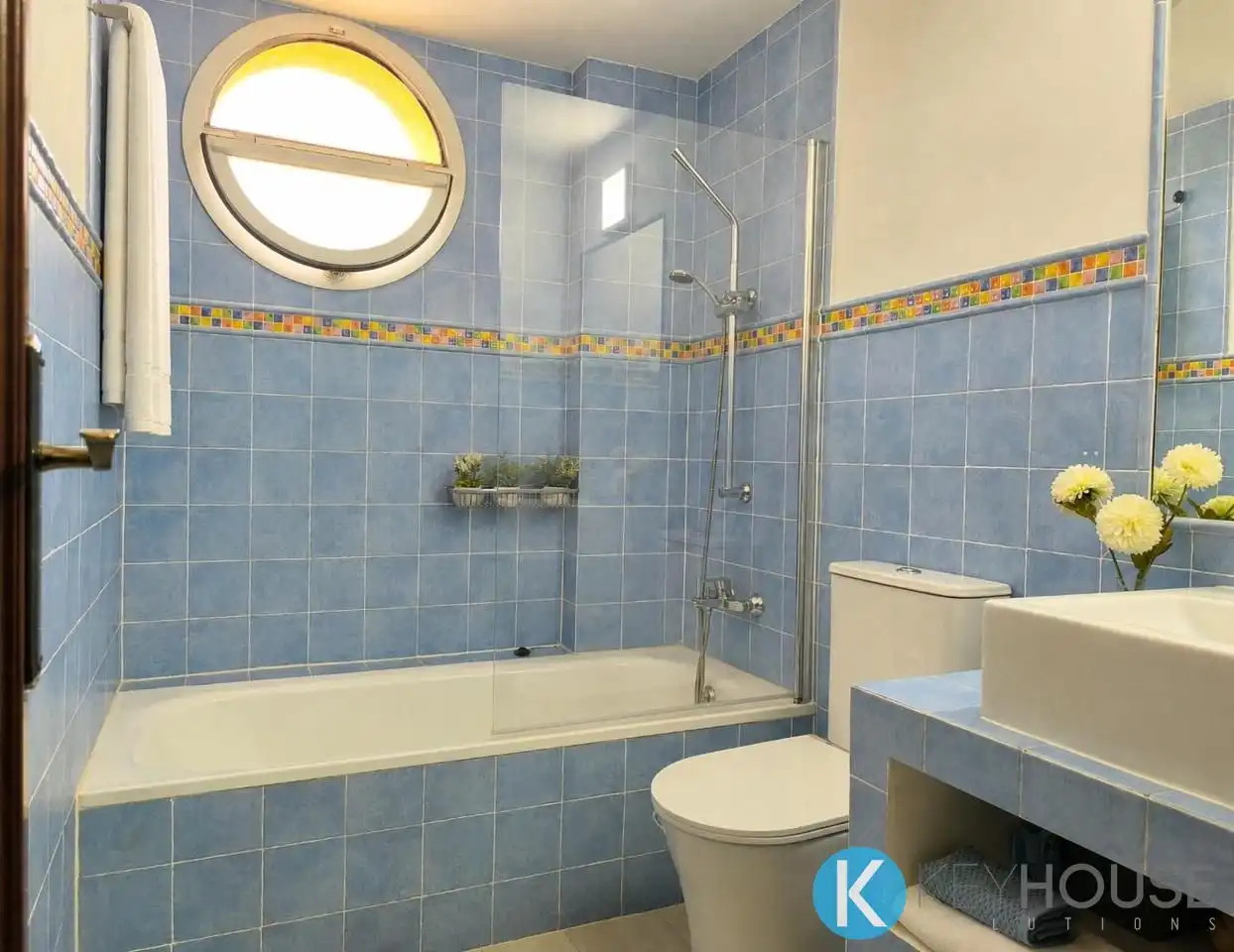 Baño de Casa adosada en venta en Villalbilla con Aire acondicionado, Calefacción y Jardín privado