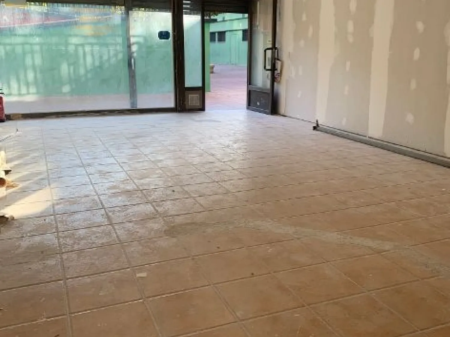 Premises to rent in Alcalá de Henares  with Air Conditioner