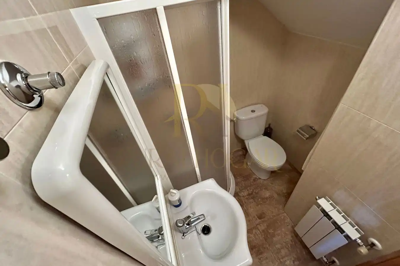 Badezimmer von Haus zum Verkauf in Soto de la Vega mit Heizung und Möbliert
