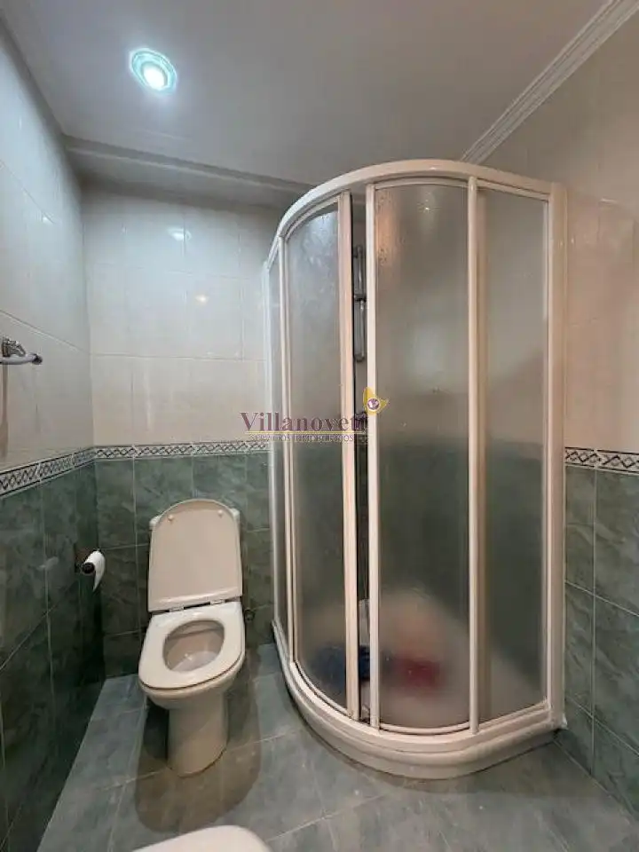 Baño de Piso de alquiler en Vigo  con Calefacción