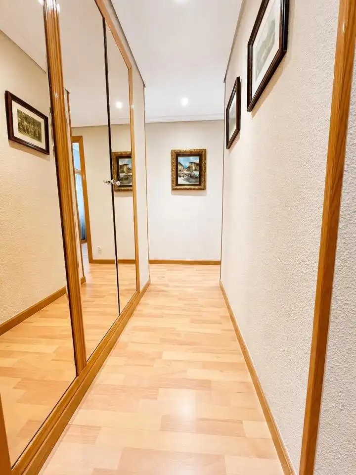 Piso en venta en Madrid con Calefacción, Jardín privado y Parquet
