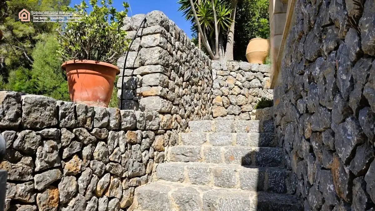Terrassa de Finca rústica en venda en Sóller amb Aire condicionat, Calefacció i Jardí privat