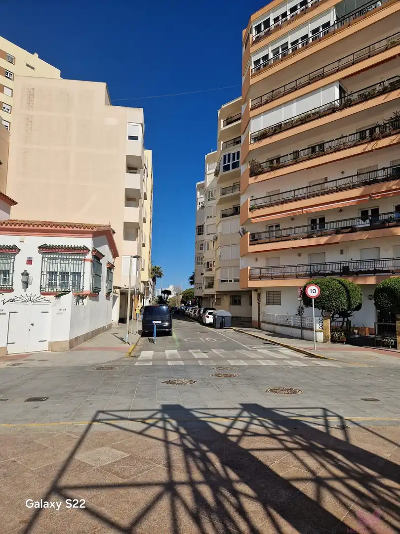 Vista exterior de Piso en venta en Cádiz con Aire acondicionado, Terraza y Trastero
