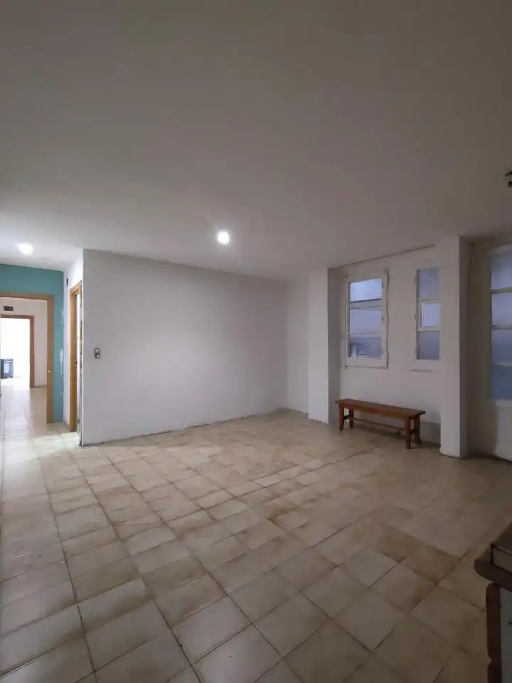 Wohnung zum Verkauf in Zaragoza mit Heizung und Abstellraum