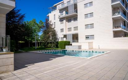 Swimming pool of Flat for sale in  Lleida Capital