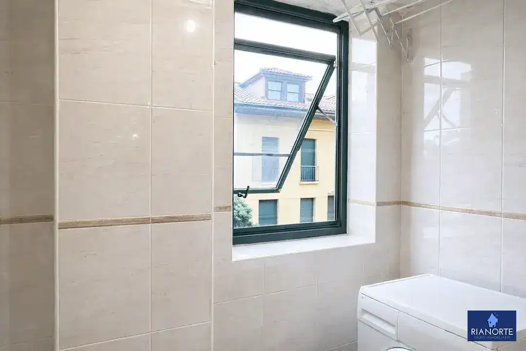 Piso con piscina en venta en Calle Castillo de Gauzón, imagen 16