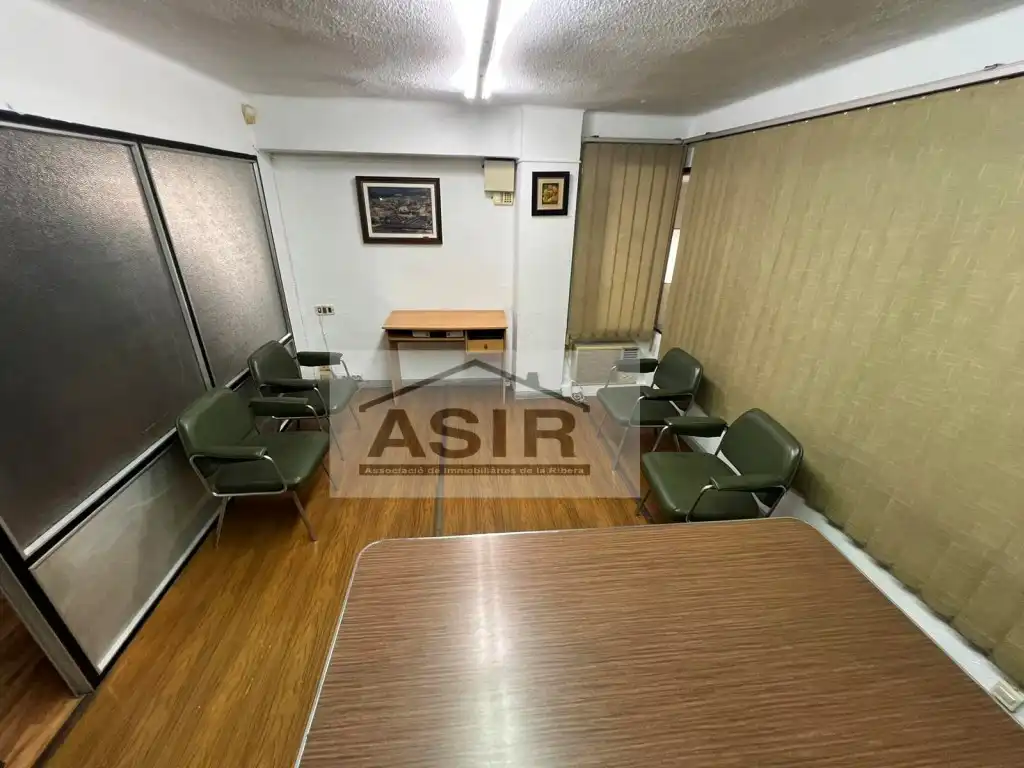 Nave industrial en venta en Corbera