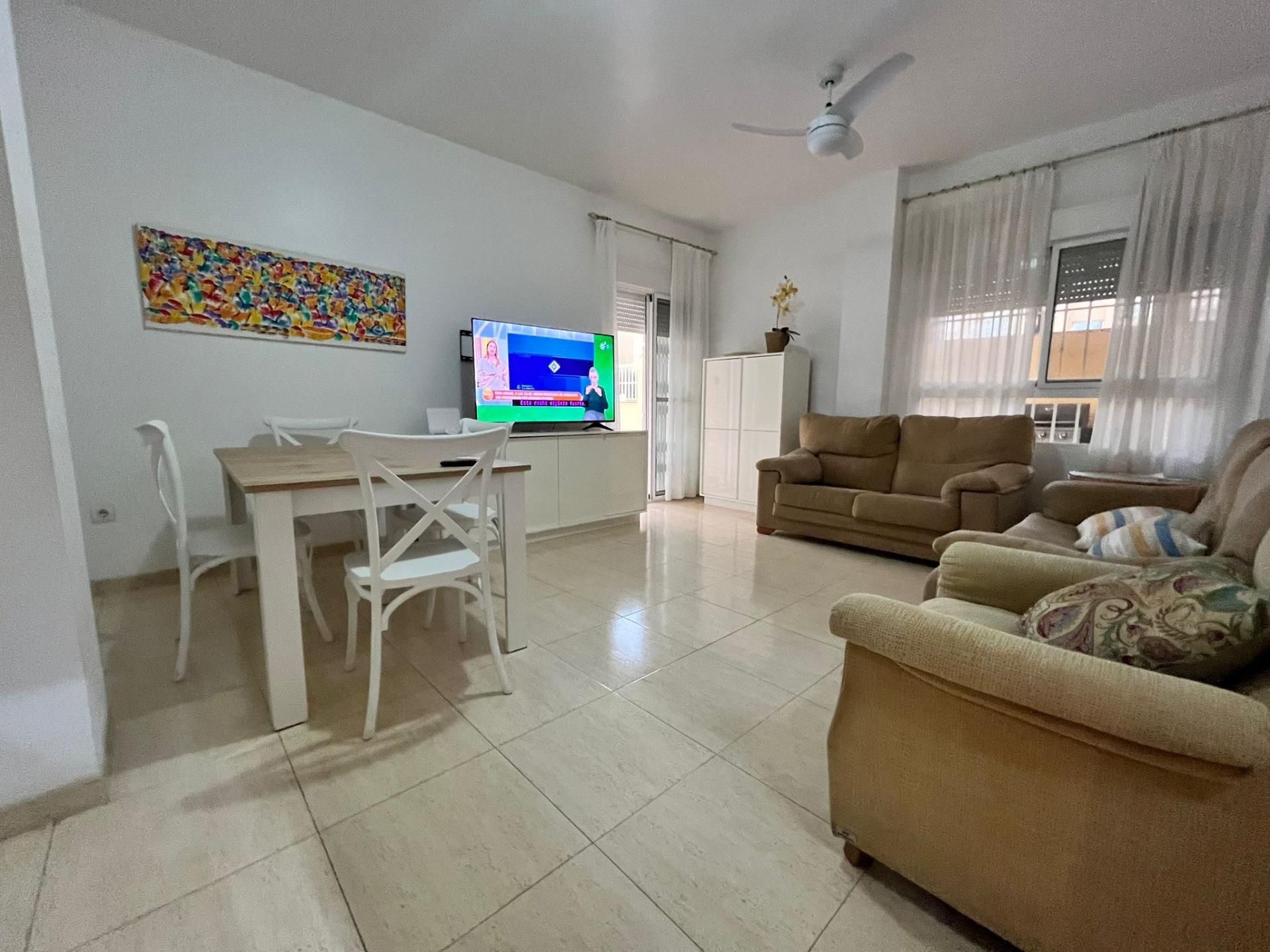 Sala d'estar de Planta baixa en venda en Águilas amb Aire condicionat, Jardí privat i Moblat