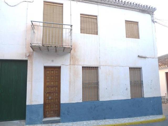 Casa adosada en Venta en Caniles