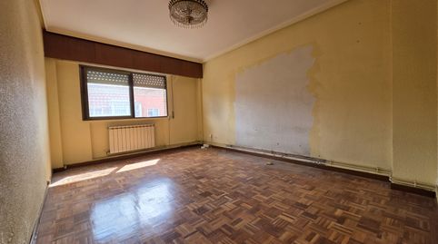 Foto 2 de Piso en venta en Calle del Pinzón, Vista Alegre, Madrid Capital