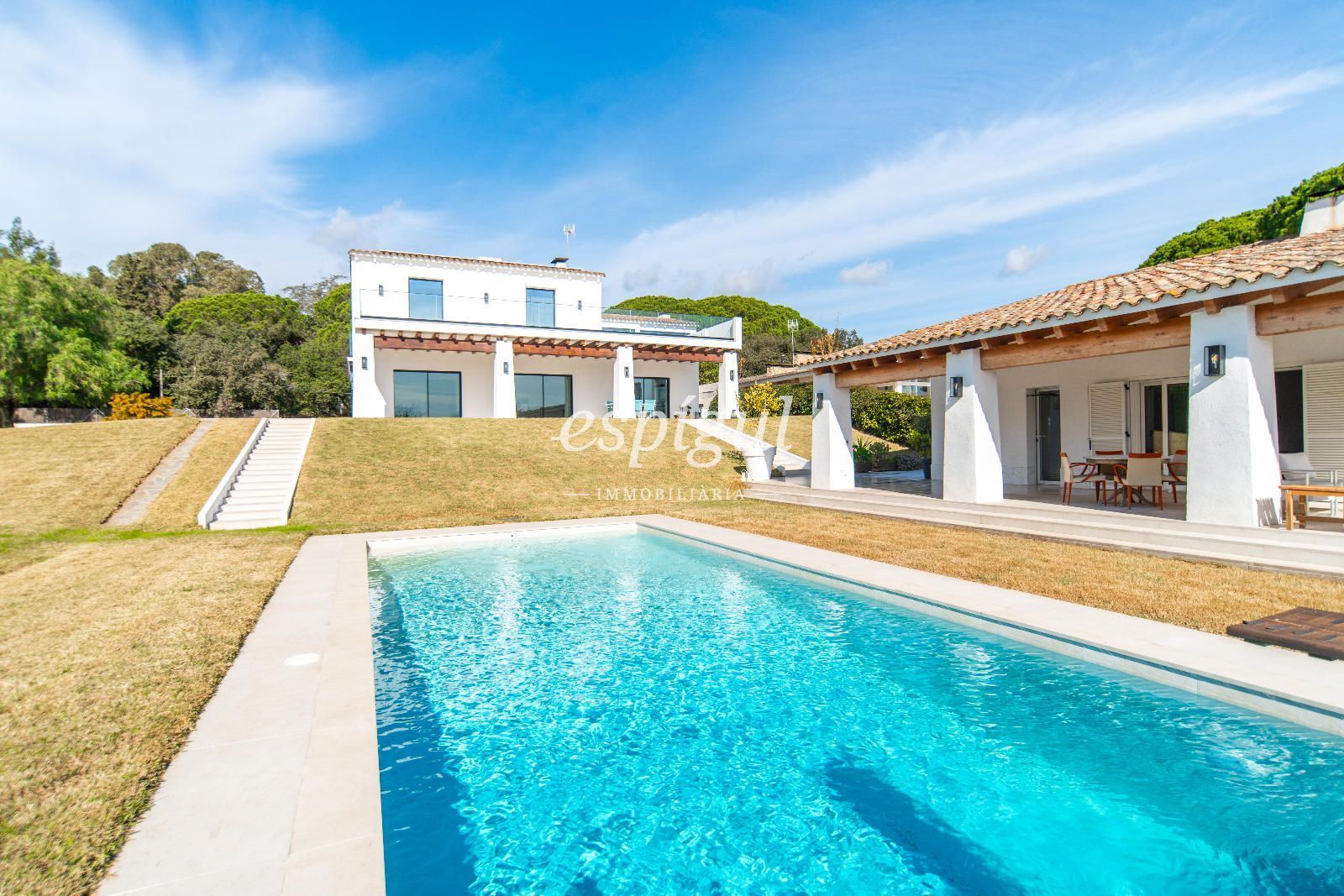 Vista exterior de Casa o xalet en venda en Sant Andreu de Llavaneres amb Aire condicionat, Calefacció i Jardí privat