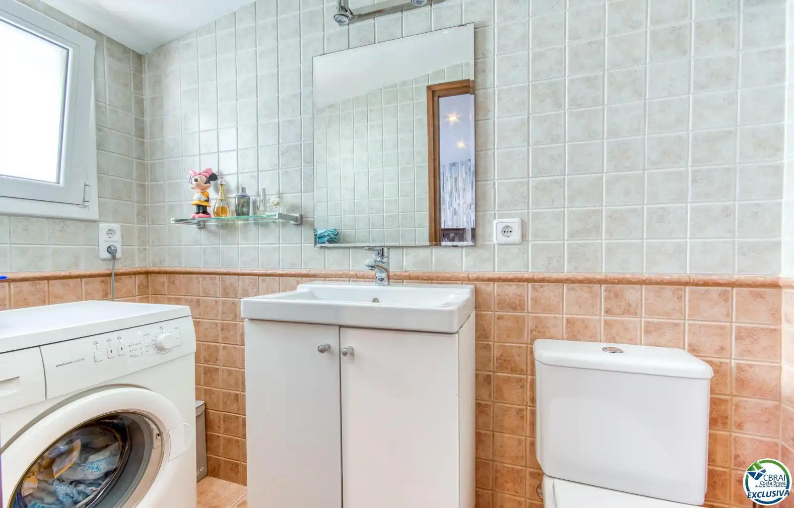 Bany de Casa o xalet en venda en Garrigàs amb Terrassa i Moblat