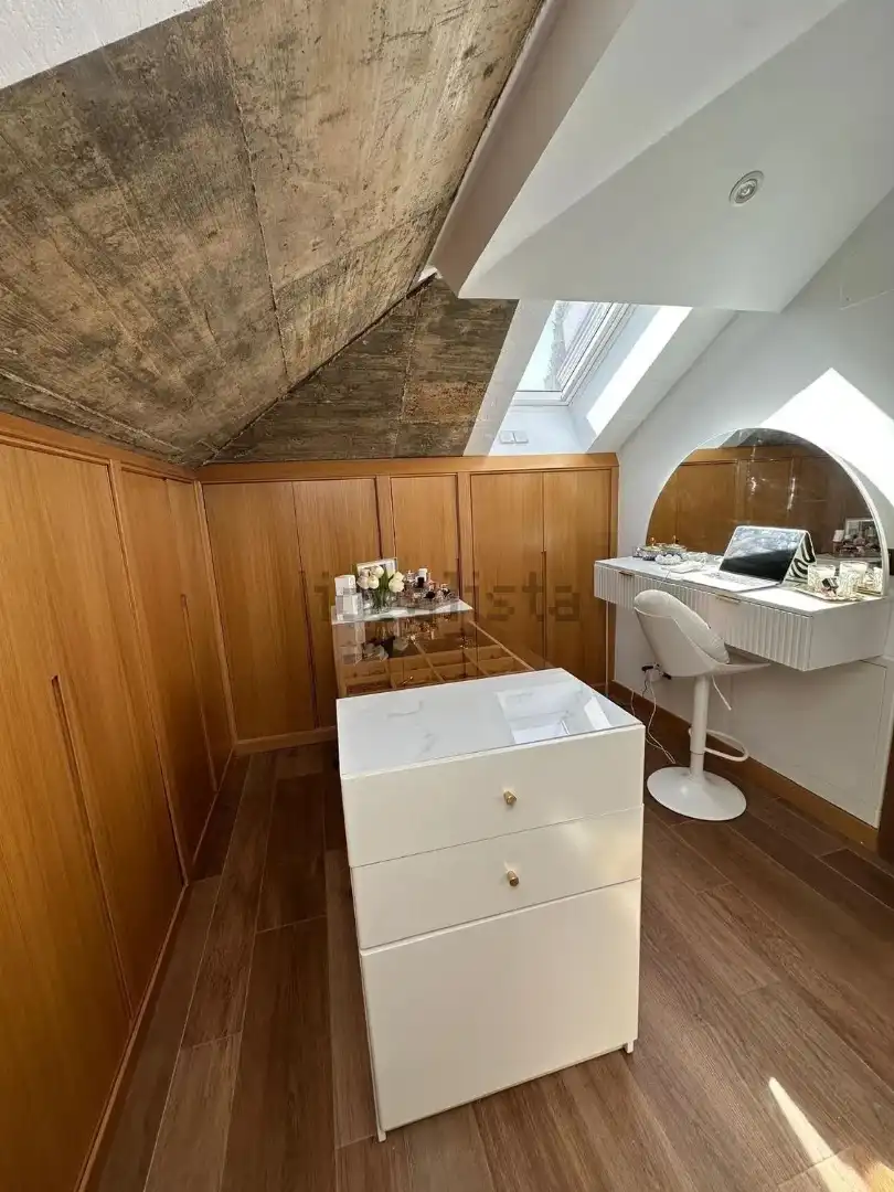Dormitori de Casa o xalet de lloguer en Madrid amb Aire condicionat, Calefacció i Jardí privat
